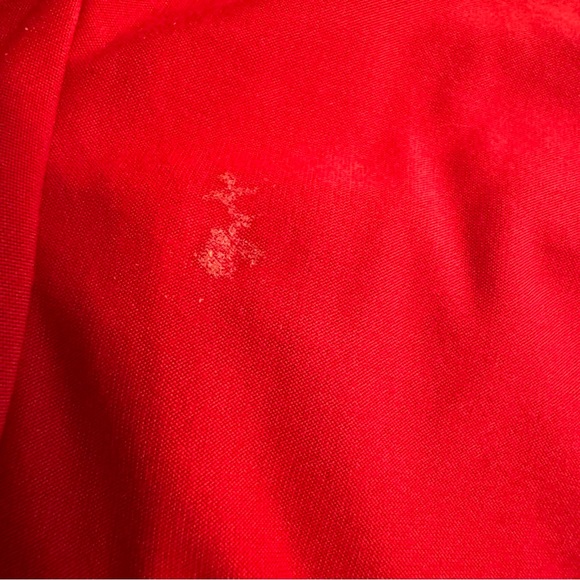 GUC No Boundaries V-Neck Tee - Picture 5 of 6